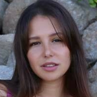 Адриана Фенисе Голи