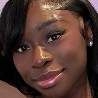 ЕърМаксини Голи