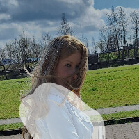 Алтернатива на Stable Diffusion Голи