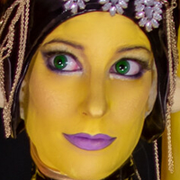 Ембър Брайт Голи