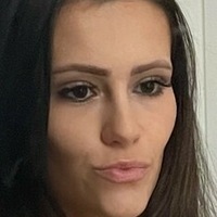 Амиана Голи