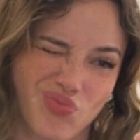 Аналия Грек Голи