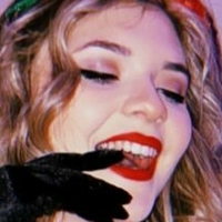 Анина Куин Голи