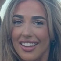 Британи Жанннн Голи