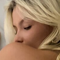 Шанел Баур Голи