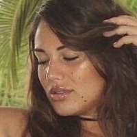 Черела Ровена Голи