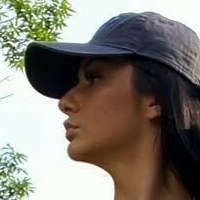 Клеър Кьопник Голи