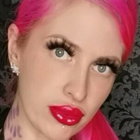 КървиАни Голи