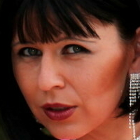 Десайра Нуар Голи