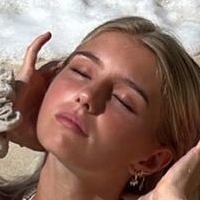 Елена Зое Голи