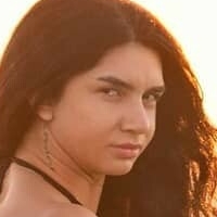 Елис Сакълъ Голи