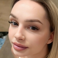 Ела Блонд Голи