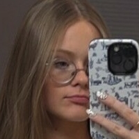 Гилиън Кели Голи