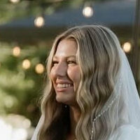 Хейли Джонсън Голи