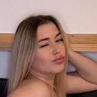 Хелена Хъски Голи