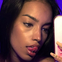 Хесли Салис Голи