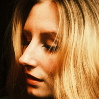 Итсаприлфри Голи