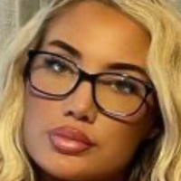 юлиахолбанел Голи