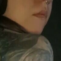 кинкикицунe Голи