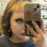 ледиохбитчуари Голи