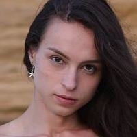 Люба Зелен Голи