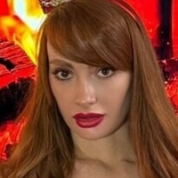 Маделайн Голи