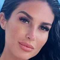 Мадисън Лаз Голи