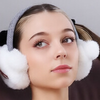 Мая Цесилска Голи