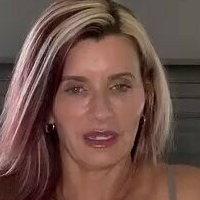 Менди Далтън Голи