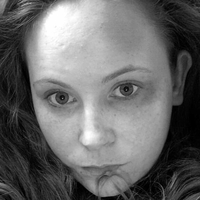 Мисис Робинсън 92 Голи