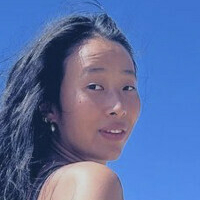 Надя Окамото Голи