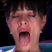 Натали Флауърс Голи