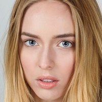 Оксана Роуз Голи