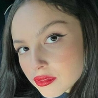 Оливия Родриго Голи