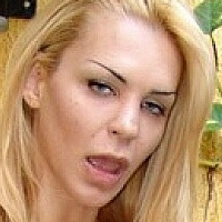 памелаалвес Голи