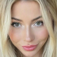 плейуитхчло Голи