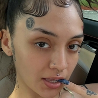 пошнио Голи