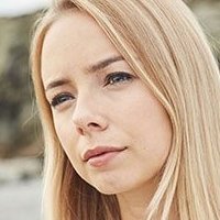 Саша Паркърсън Голи