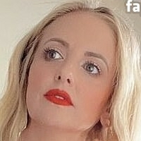 Сара Мишел Голи