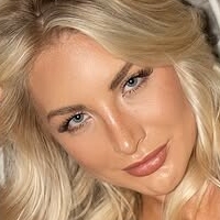 Шайна Холт Голи