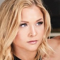 София Тил Голи