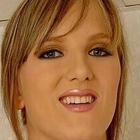 Стеф Джуси Голи