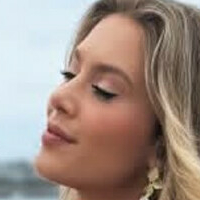 Сидни Сигарс Голи