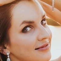 Тереза Мичъл Голи