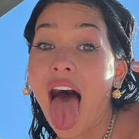 Тори Рос Голи