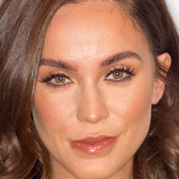 Вики Патисън Голи