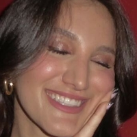 Виена Айла Голи