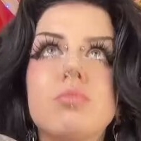 yeahimcaroline Голи